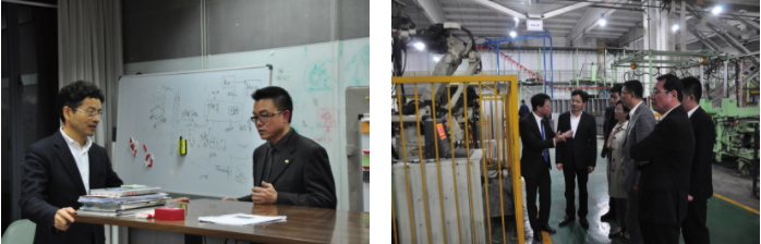 左：高伟会长与高曰菖总经理交流 右：高伟会长一行参访震旦钢制工厂