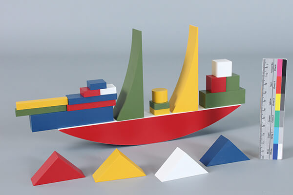 造船积木游戏，曾在包浩斯设计改造下展现简约风格