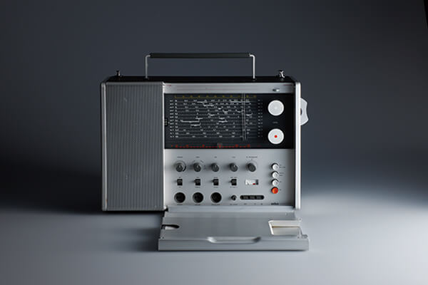 1965年所设计的TG60录音机，清楚可见简约设计主张