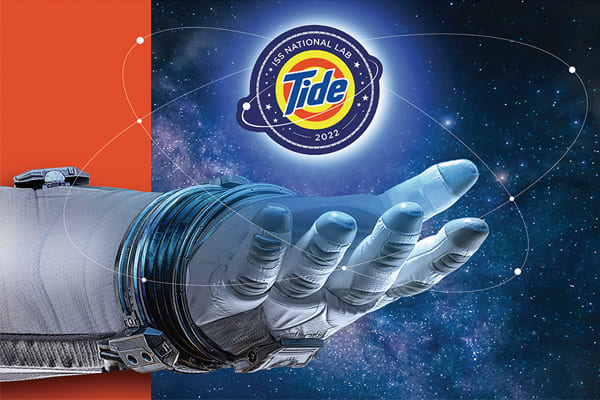宝洁旗下品牌“汰渍”研发能在外太空使用的可完全分解洗洁剂，为水资源短缺的地区提供一线曙光。