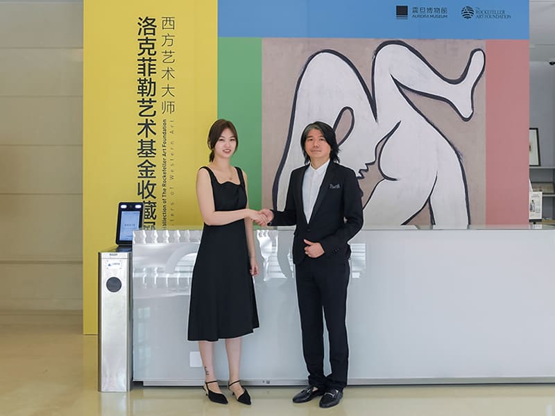 图一：洛克菲勒艺术基金品牌总监徐歆洁（左）和震旦博物馆执行长黄圣智（右）